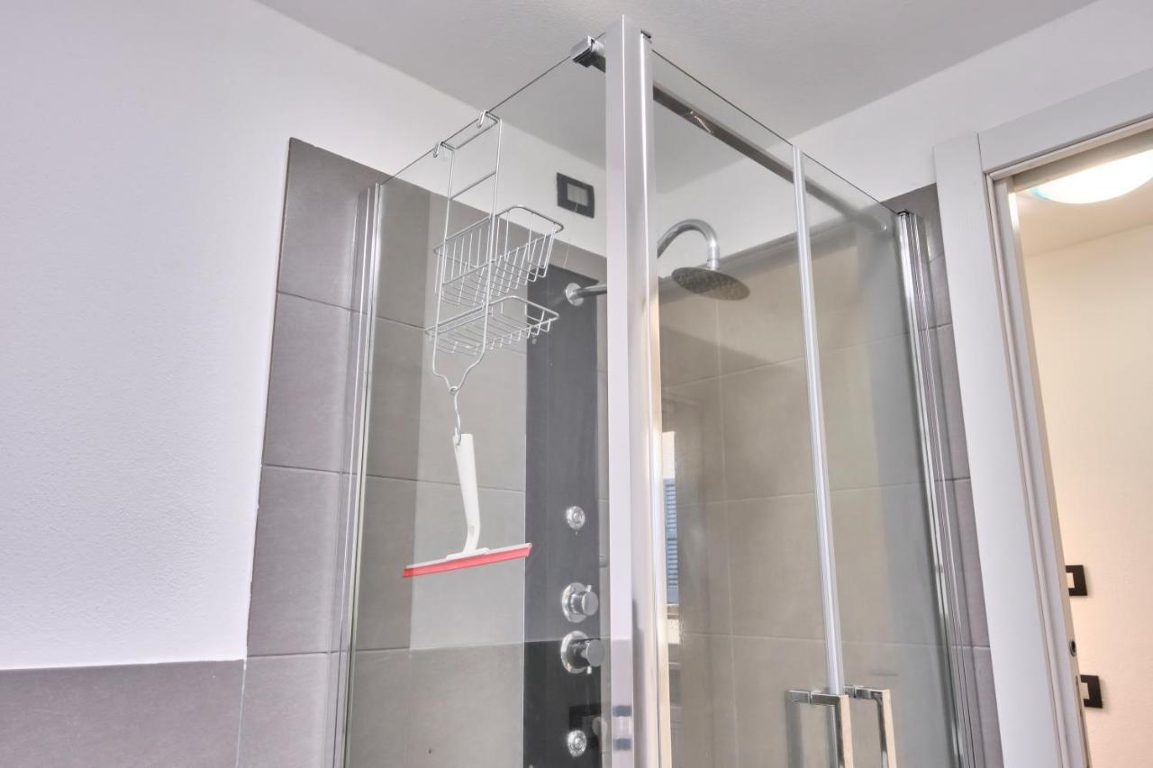 Centro-Lecco Romantico Appartamento Sul Lago Ngoại thất bức ảnh